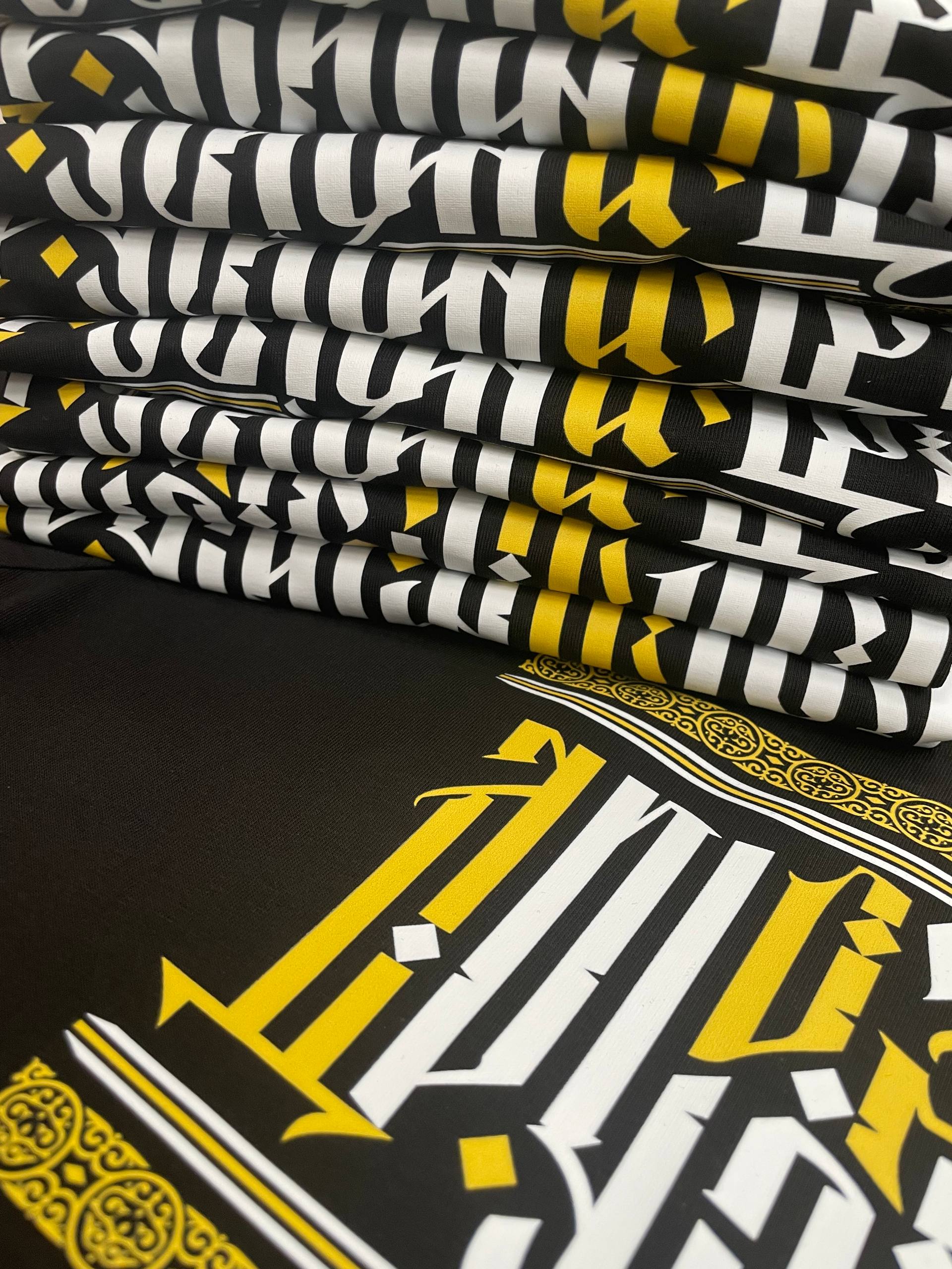 Каллиграфия на ткани